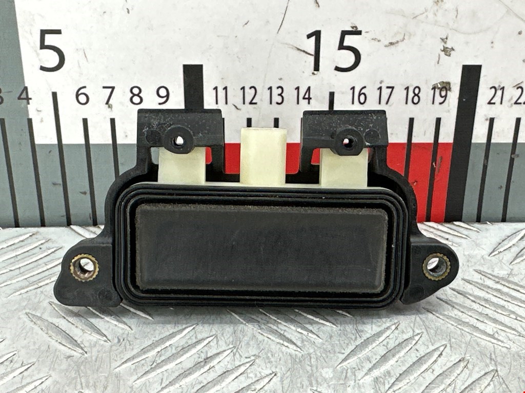 Ручка двери багажника наружная TESLA Model S I 2012-н.в.