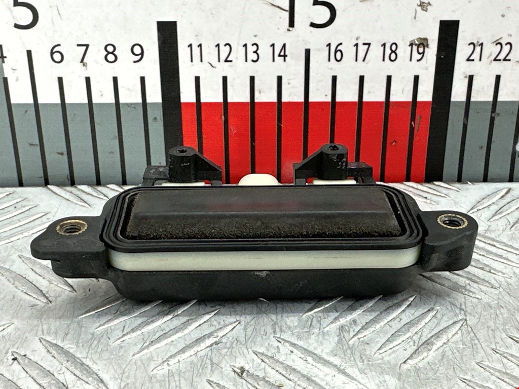 Ручка двери багажника наружная TESLA Model S I 2012-н.в.