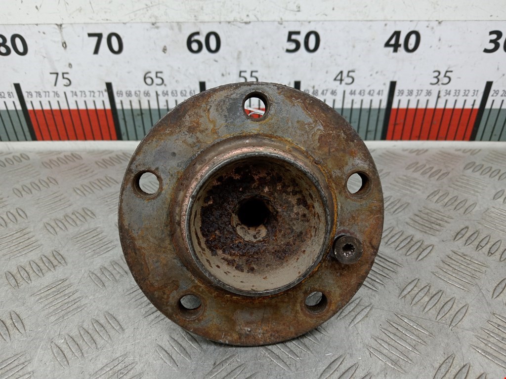 Ступица передняя левая/правая BMW 7er 7 серия E65/E66 2001-2008