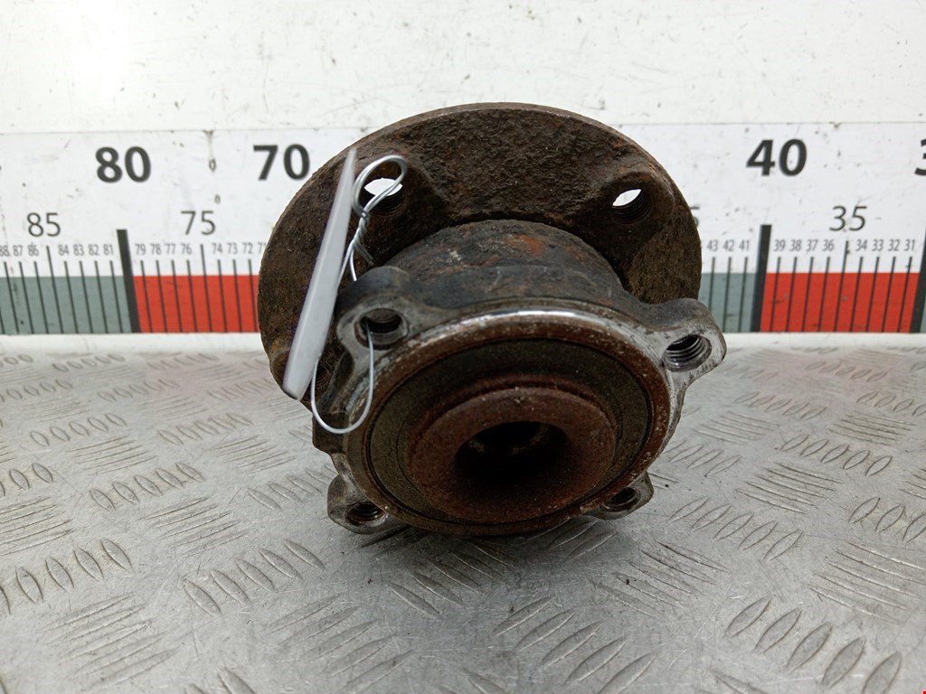 Ступица передняя левая/правая BMW 7er 7 серия E65/E66 2001-2008