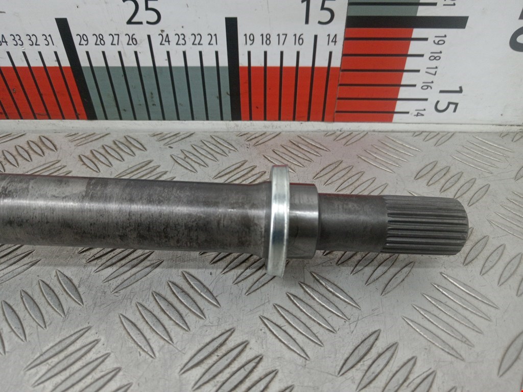 Полуось (привод, приводной вал) передняя правая NISSAN Primera P11 1996-2002