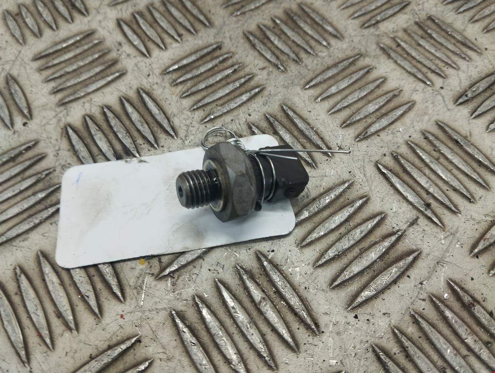 Датчик давления масла BMW X5 (E70) (2006-2013)