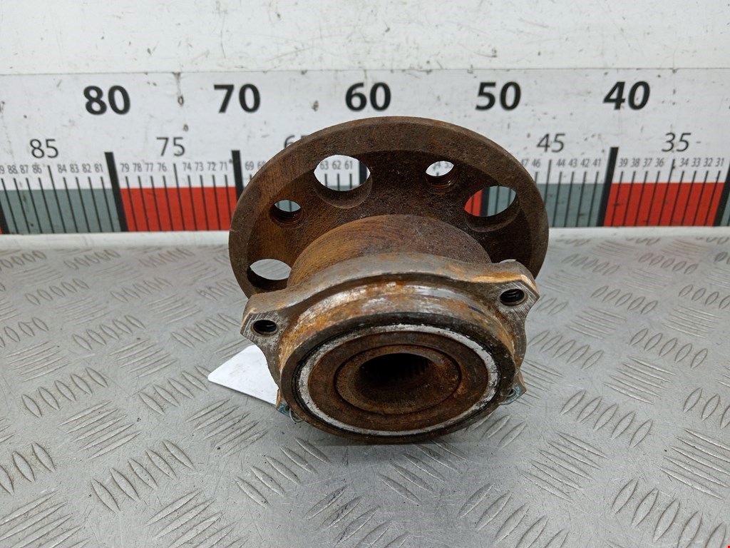 Ступица задняя левая/правая MERCEDES-BENZ CLS-Class C219 2004-2010