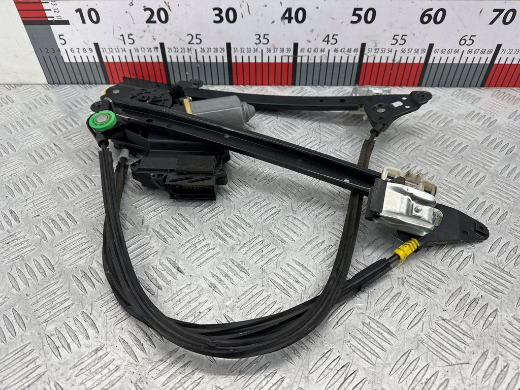 Стеклоподъемник задний левый SEAT Alhambra 1996-2010