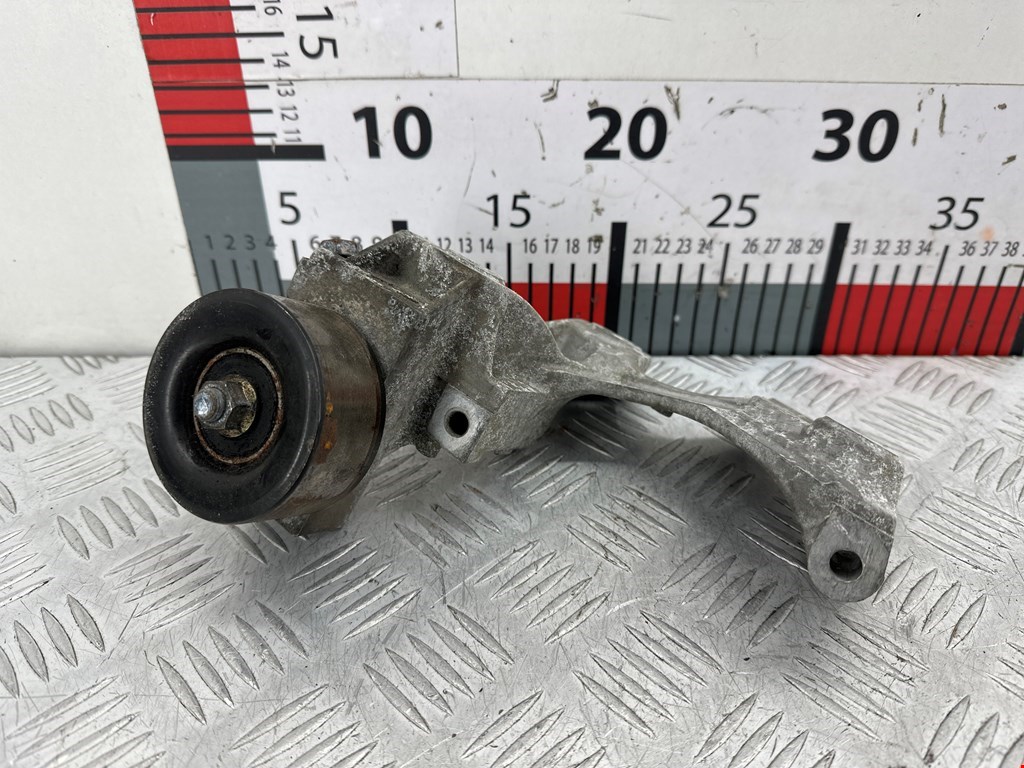 Натяжитель ремня генератора (приводного поликлинового ремня Nissan Juke (2010-2019)