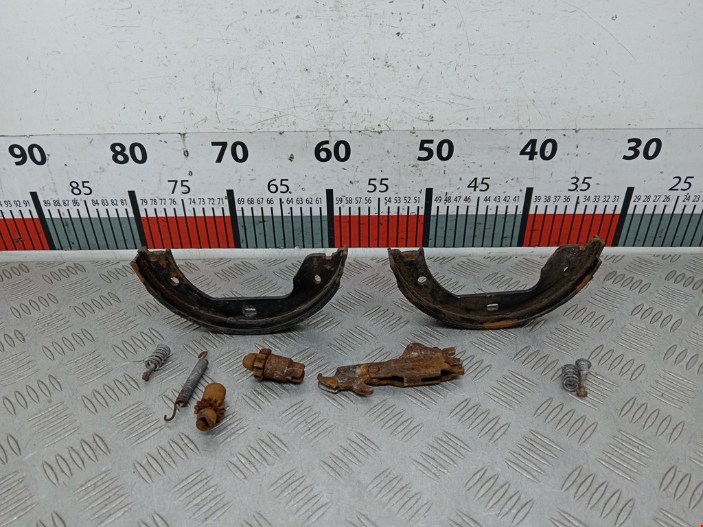 Механизм ручного тормоза BMW 5-Series (E60/E61) (2003-2010)