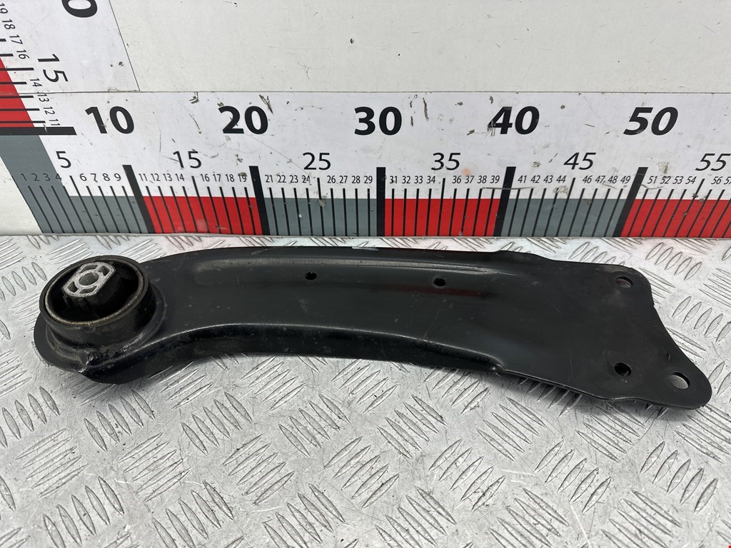 Рычаг задний правый Volkswagen Tiguan 1 (2007-2016)