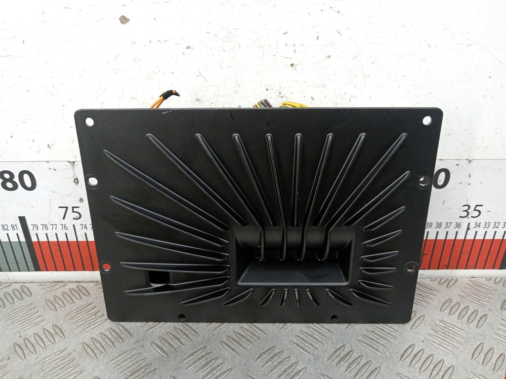 Усилитель акустической системы JAGUAR XF X250 2007-2015