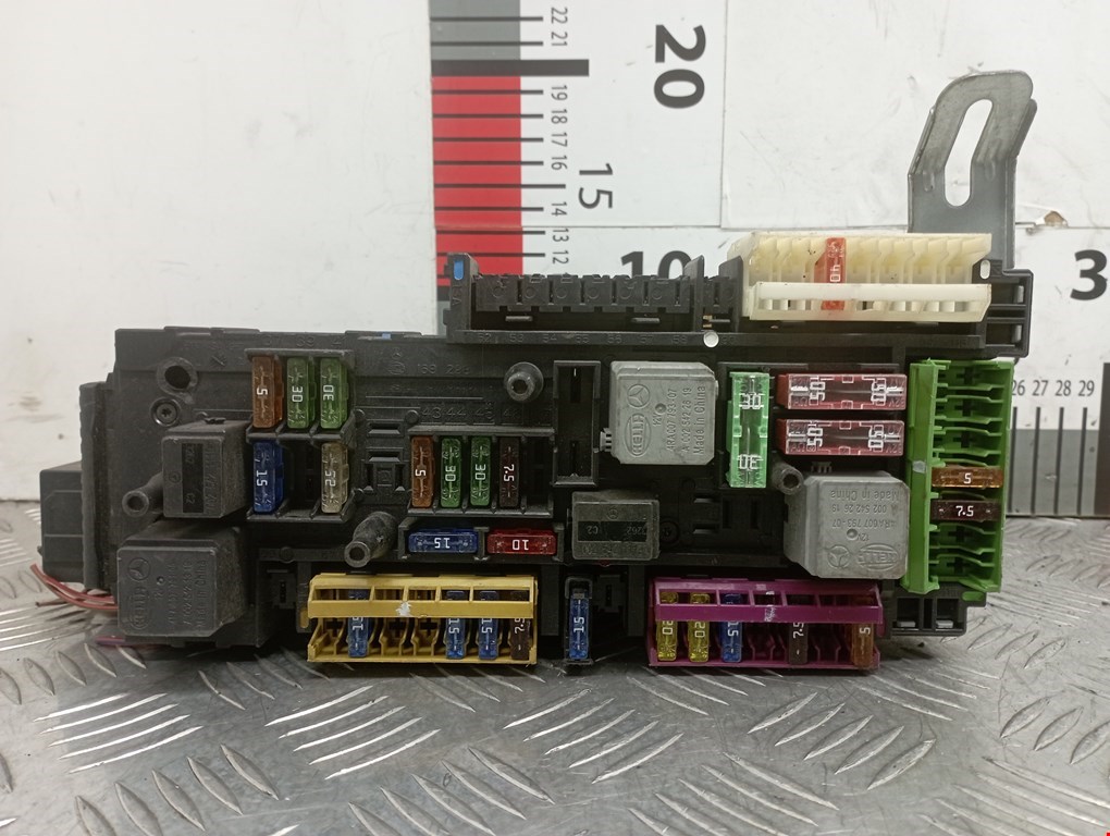 Датчик уровня в бачок омывателя MERCEDES-BENZ E-Class W212, S212, C207 2009-2016