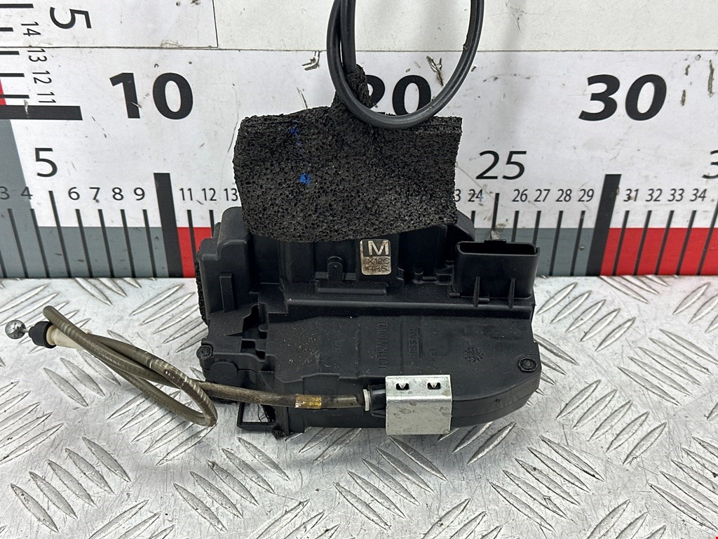 Замок двери задней правой NISSAN Juke 2010-2019