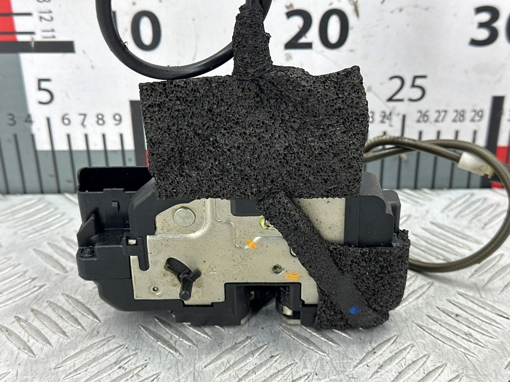 Замок двери задней правой NISSAN Juke 2010-2019