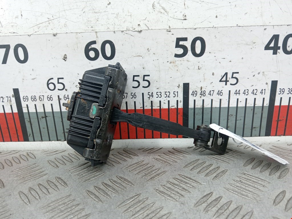 Ограничитель открывания двери BMW X5 E53 1999-2006