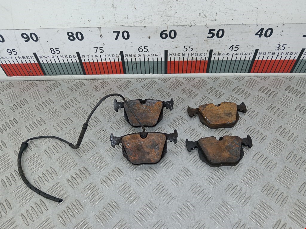 Колодка тормозная BMW X5 (E53) (1999-2006)