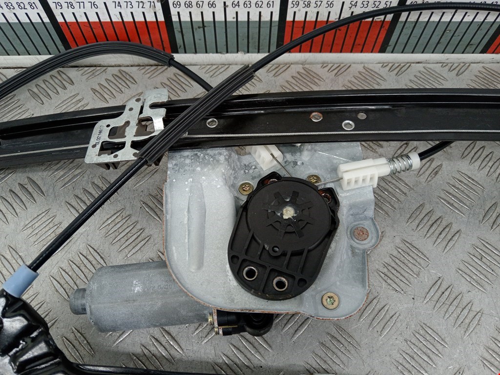 Стеклоподъемник передний правый BMW X5 E53 1999-2006