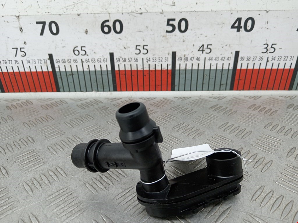 Фланец (штуцер системы охлаждения тройник) BMW X5 (E53) (1999-2006)