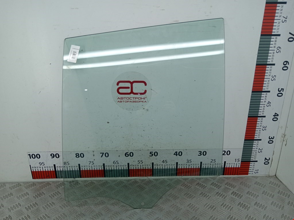 Стекло двери заднее левое BMW X5 E53 1999-2006