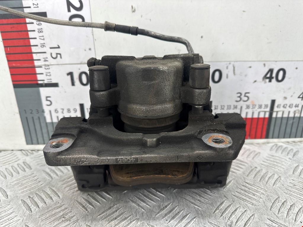 Суппорт передний правый JAGUAR XF X250 2007-2015