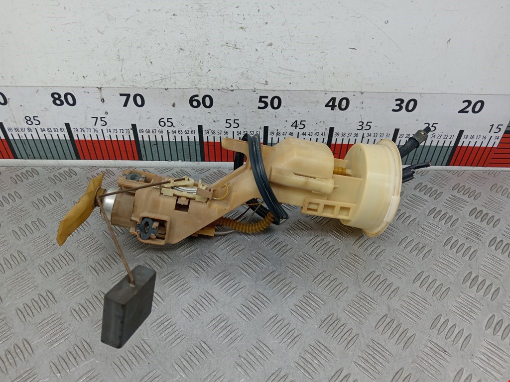 Насос топливный BMW X5 (E53) (1999-2006)