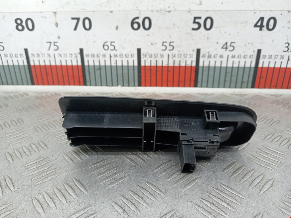 Кнопка стеклоподъемника VOLKSWAGEN Sharan 2010-н.в.