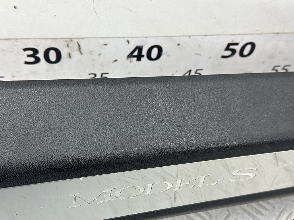 Накладка порога (внутренняя) TESLA Model S I 2012-н.в.