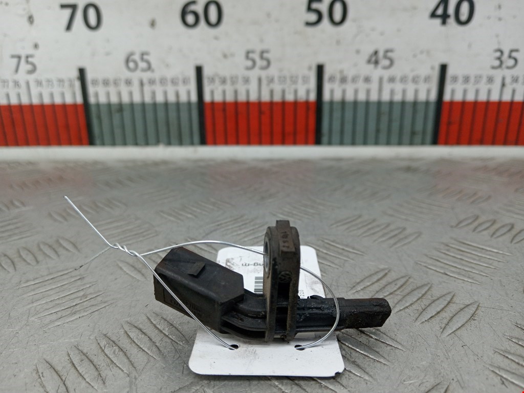 Датчик ABS передний левый VOLKSWAGEN Sharan 2010-н.в.