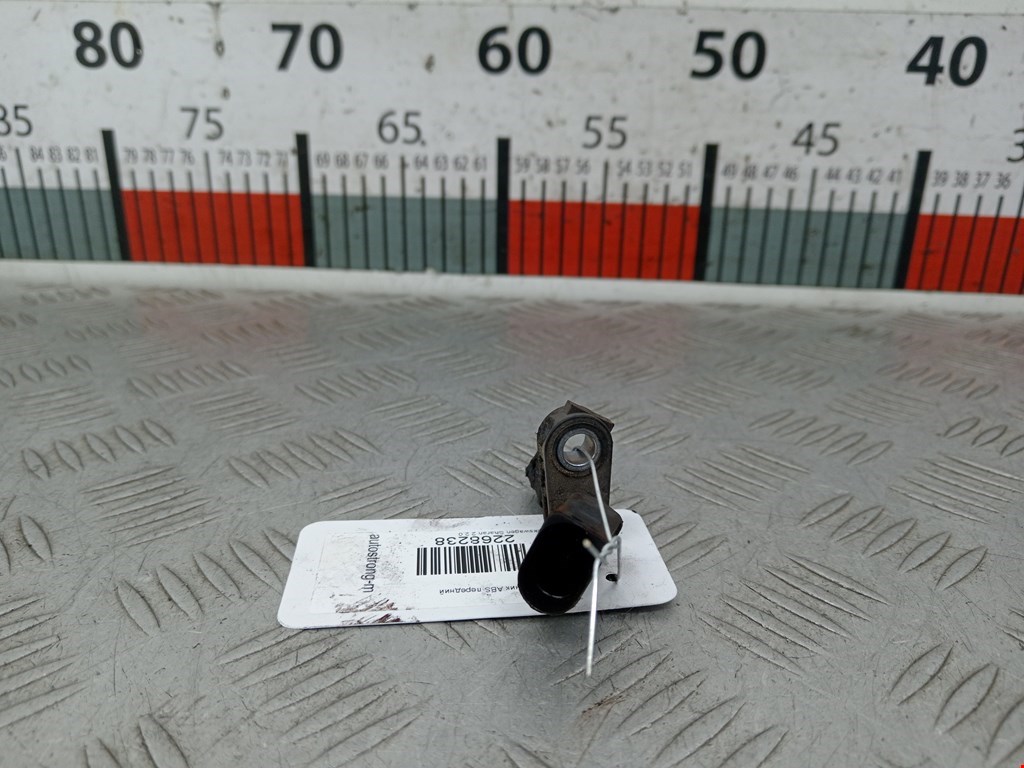 Датчик ABS передний левый VOLKSWAGEN Sharan 2010-н.в.