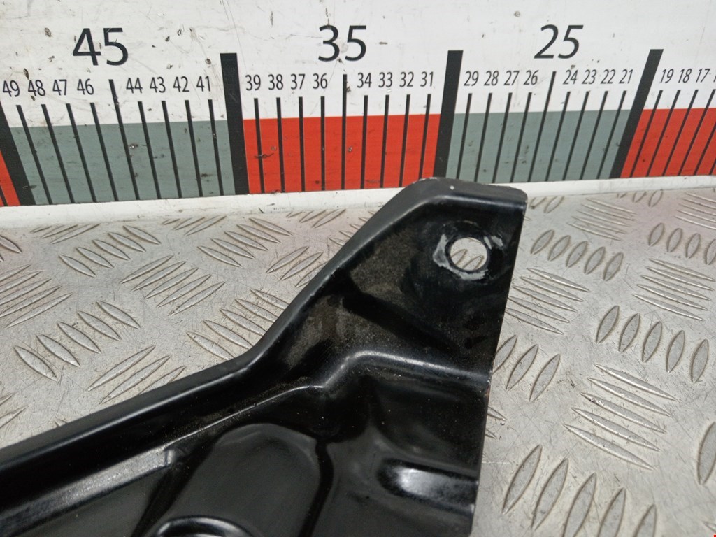 Кронштейн фары правый VOLKSWAGEN Sharan 2010-н.в.