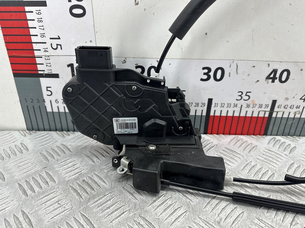 Замок двери передней левой JAGUAR XF X250 2007-2015