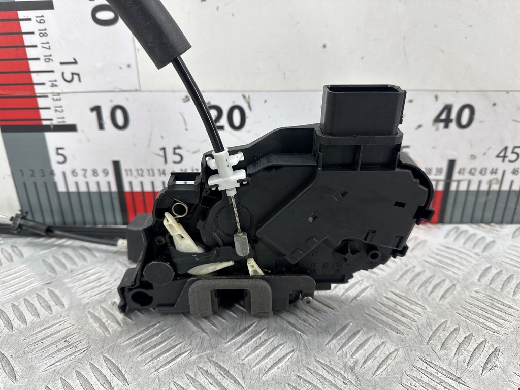 Замок двери передней левой JAGUAR XF X250 2007-2015