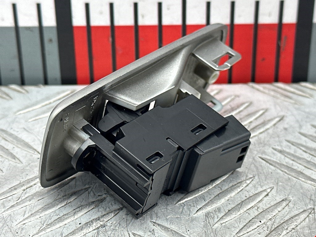 Кнопка стеклоподъемника JAGUAR XF X250 2007-2015