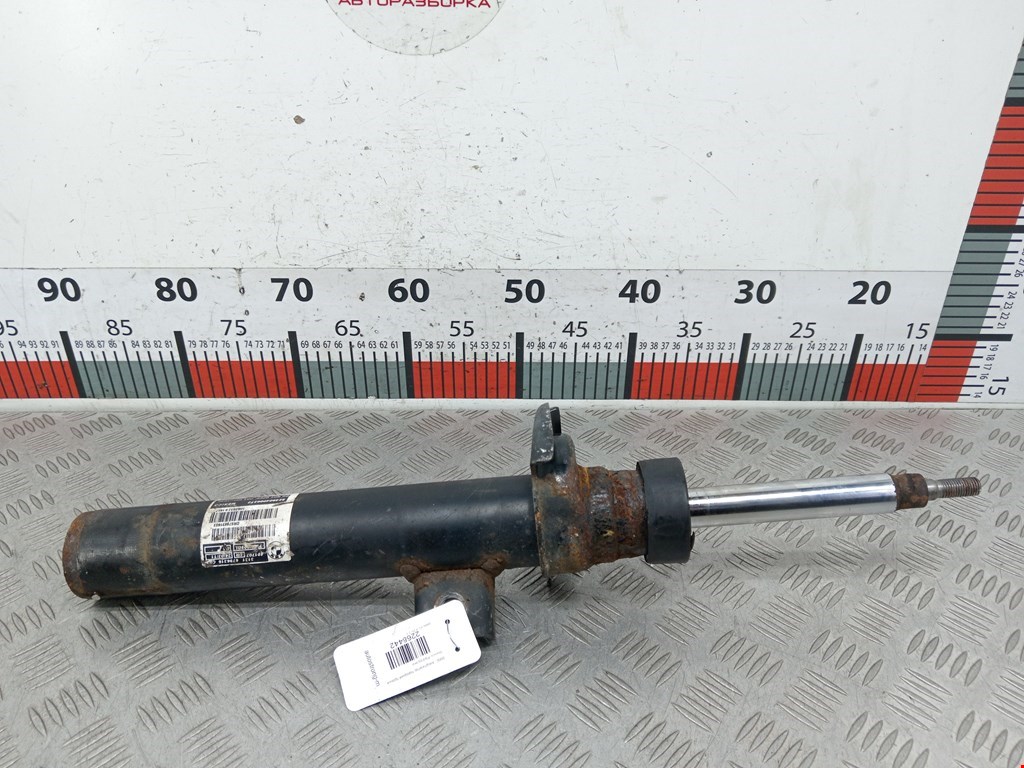 Амортизатор передний правый BMW X3 F25 2010-2017