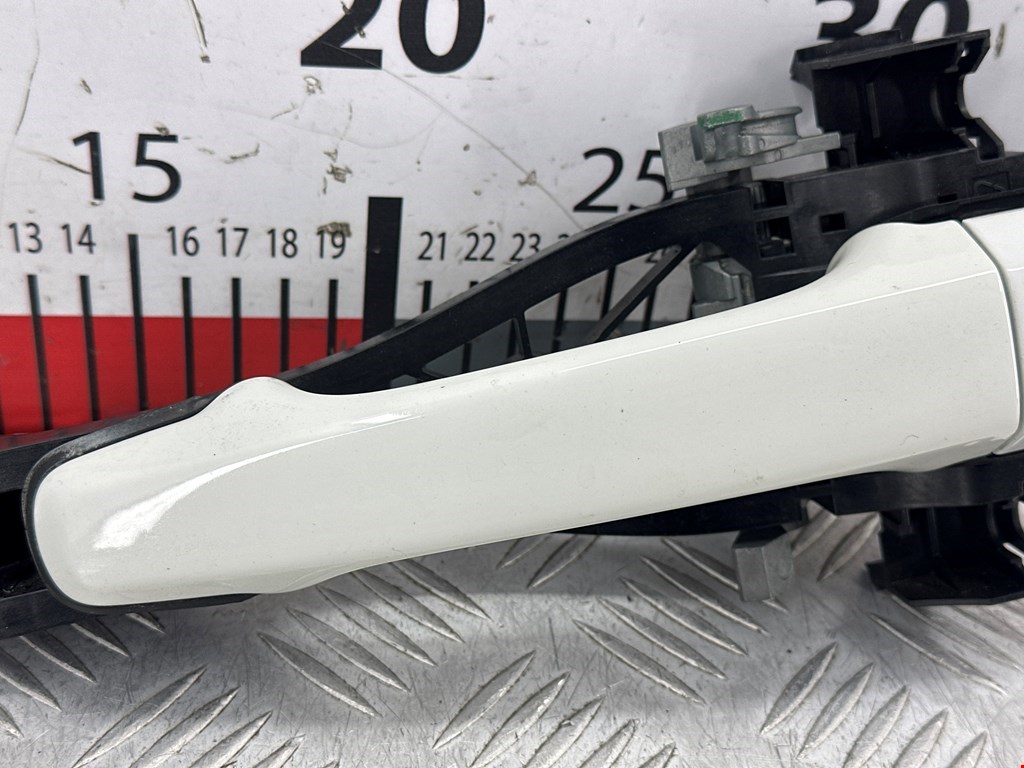 Ручка двери задней наружная левая JAGUAR XF X250 2007-2015