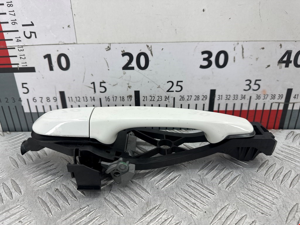 Ручка двери задней наружная левая JAGUAR XF X250 2007-2015