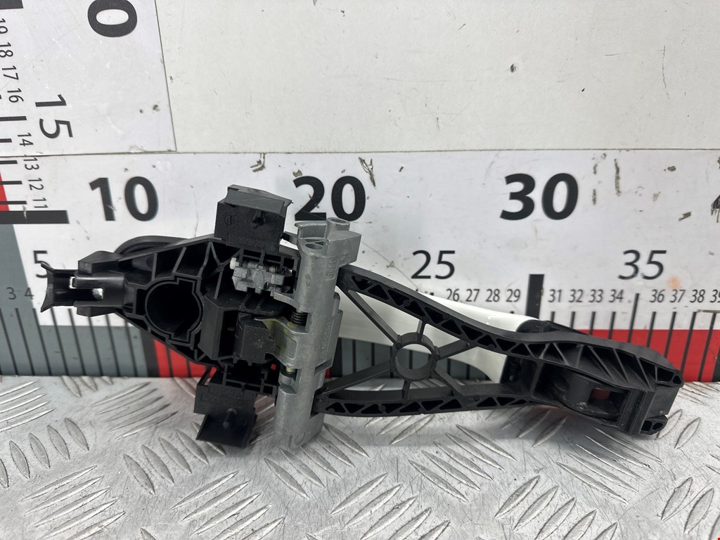 Ручка двери задней наружная левая JAGUAR XF X250 2007-2015