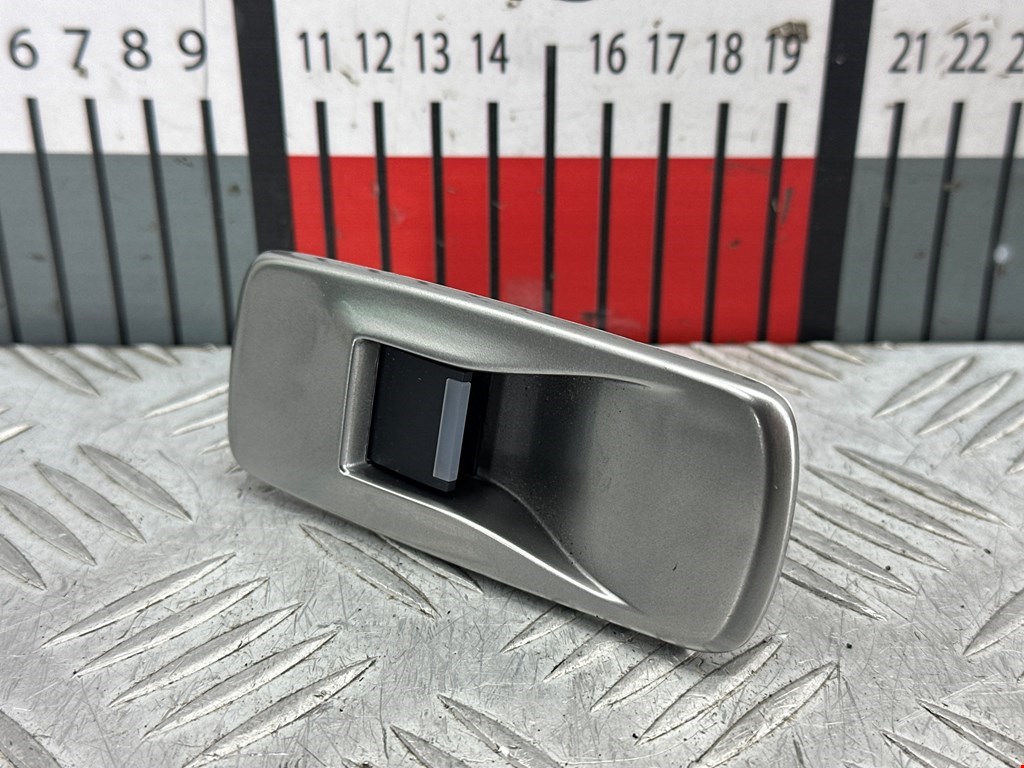 Кнопка стеклоподъемника JAGUAR XF X250 2007-2015