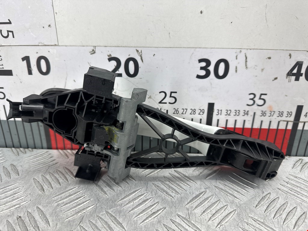 Ручка двери задней наружная правая JAGUAR XF X250 2007-2015