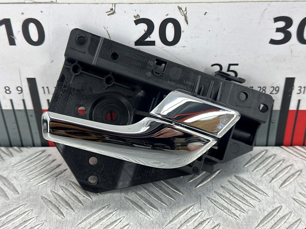 Ручка дверная задняя внутренняя правая JAGUAR XF X250 2007-2015