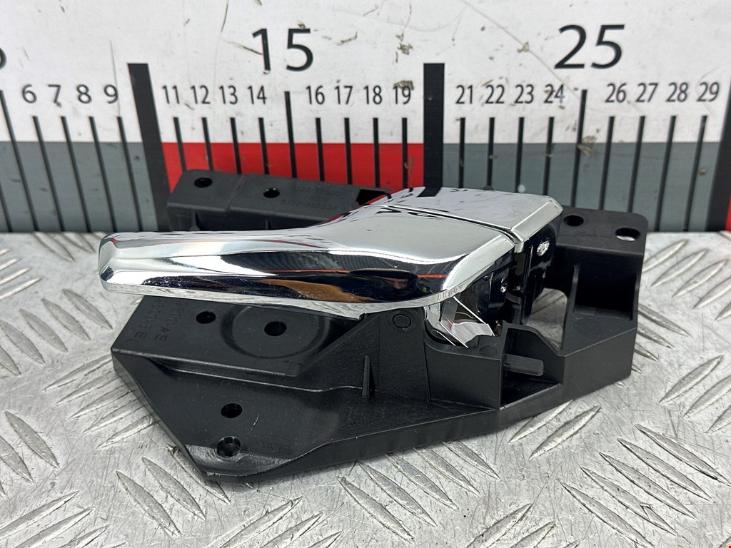 Ручка дверная задняя внутренняя правая JAGUAR XF X250 2007-2015