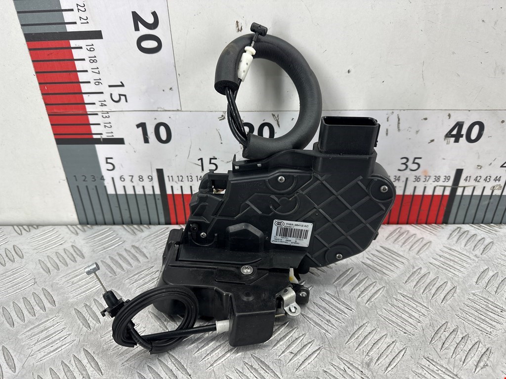 Замок двери задней правой JAGUAR XF X250 2007-2015