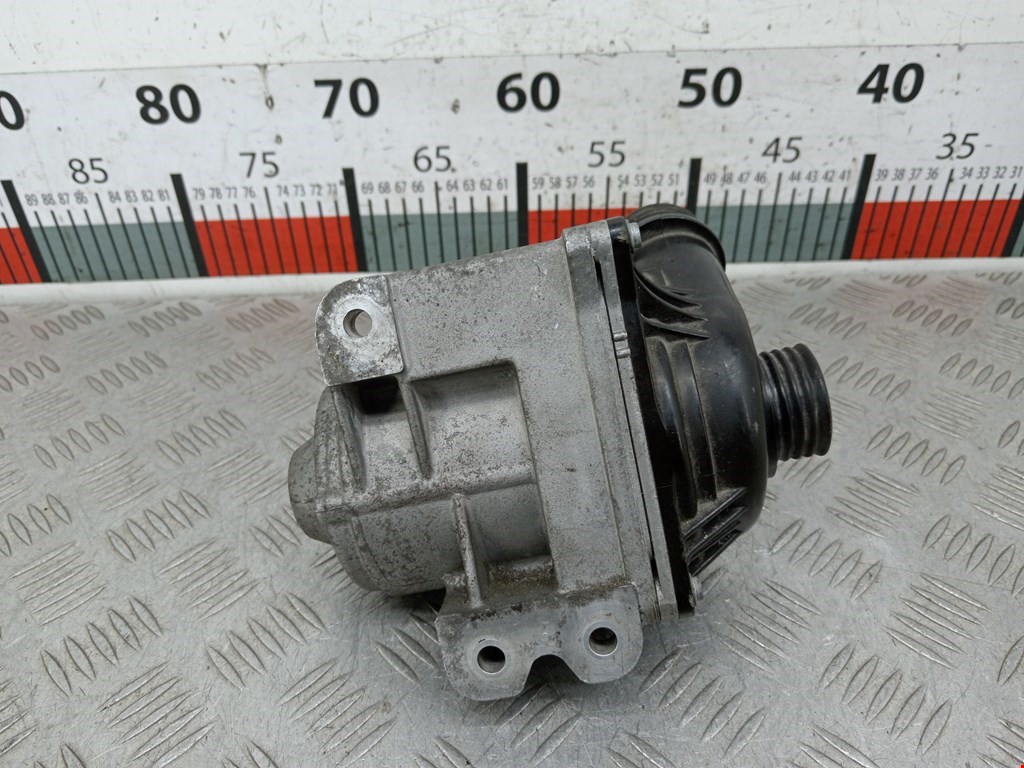 Насос водяной (помпа) BMW X5 E70 2007-2013