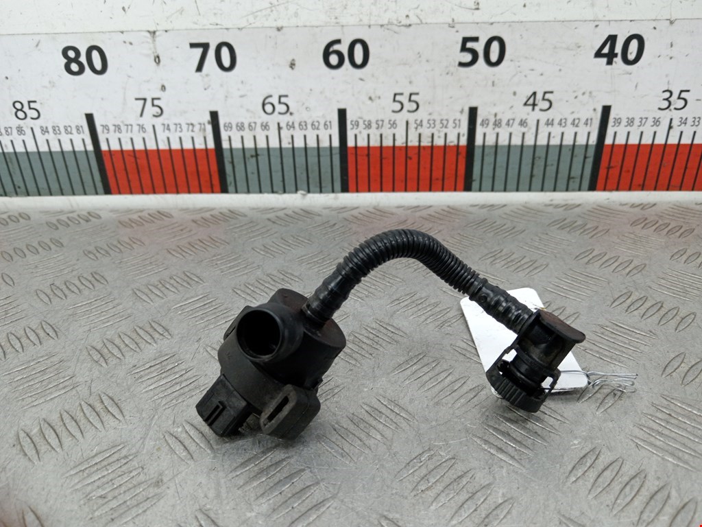 Клапан вентиляции топливного бака BMW 1er E81\E87 2004-2011