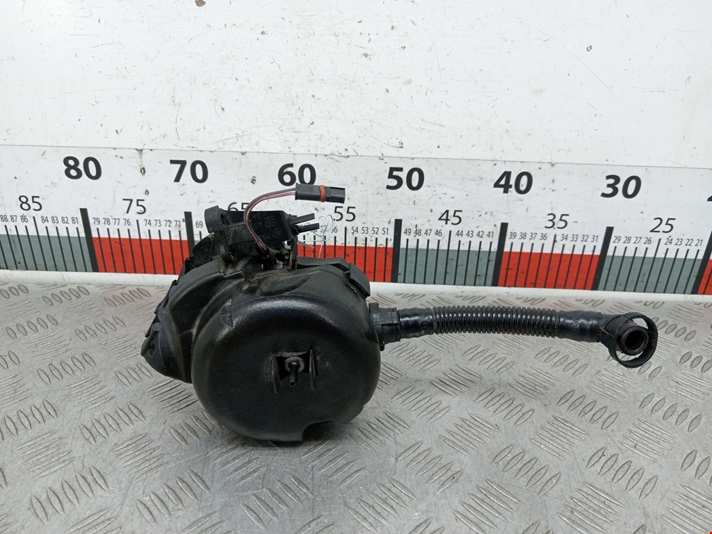 Маслоотделитель (сапун) BMW 5-Series (E60/E61) (2003-2010)