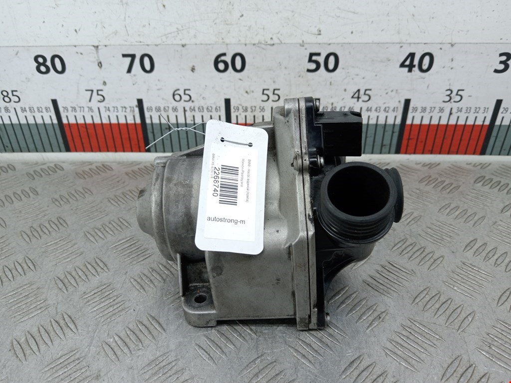 Насос водяной (помпа) BMW X5 E70 2007-2013