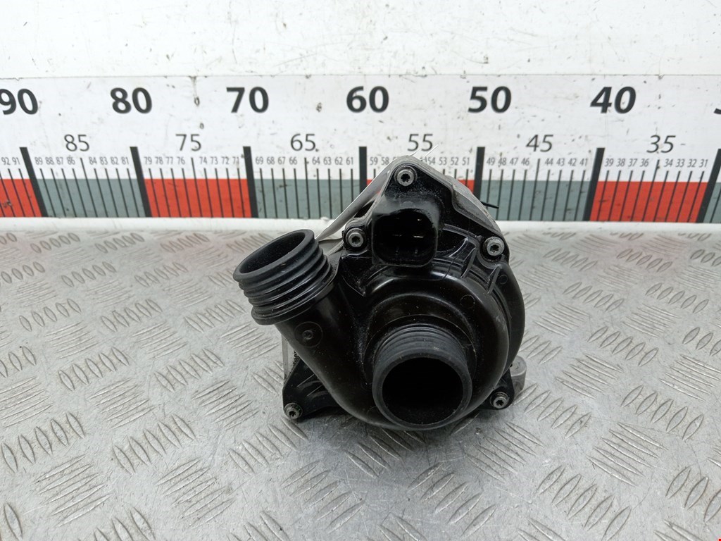 Насос водяной (помпа) BMW X5 E70 2007-2013