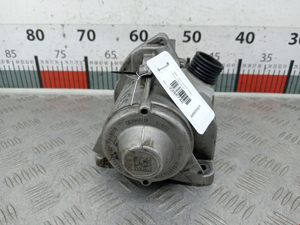 Насос водяной (помпа) BMW X5 E70 2007-2013