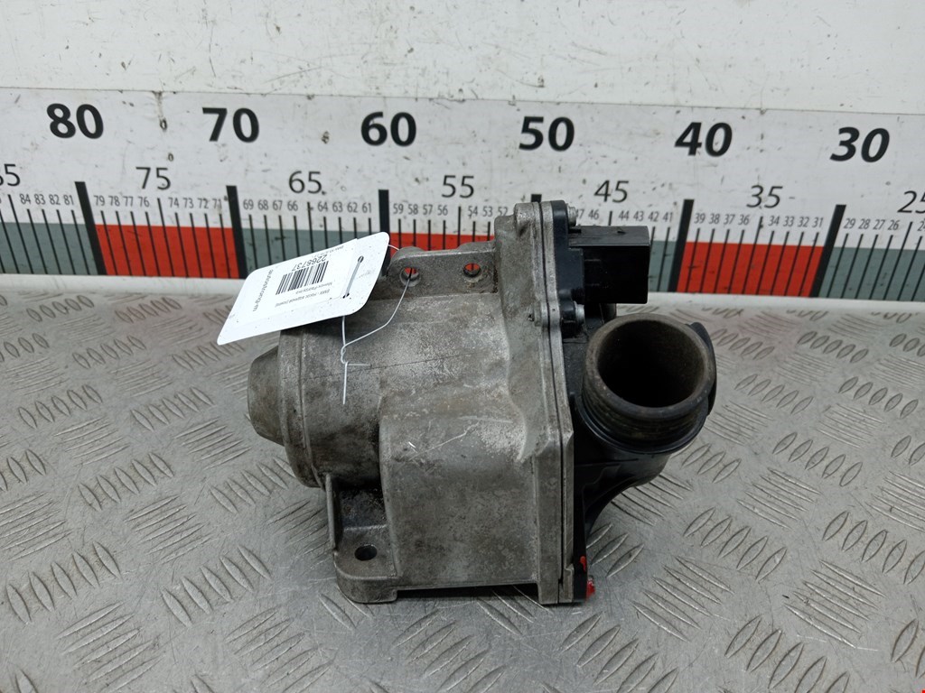 Насос водяной (помпа) BMW X5 E70 2007-2013