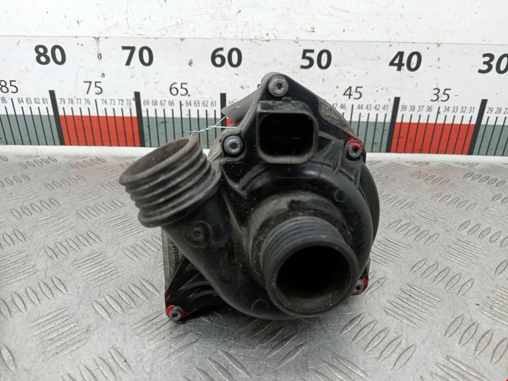 Насос водяной (помпа) BMW X5 E70 2007-2013