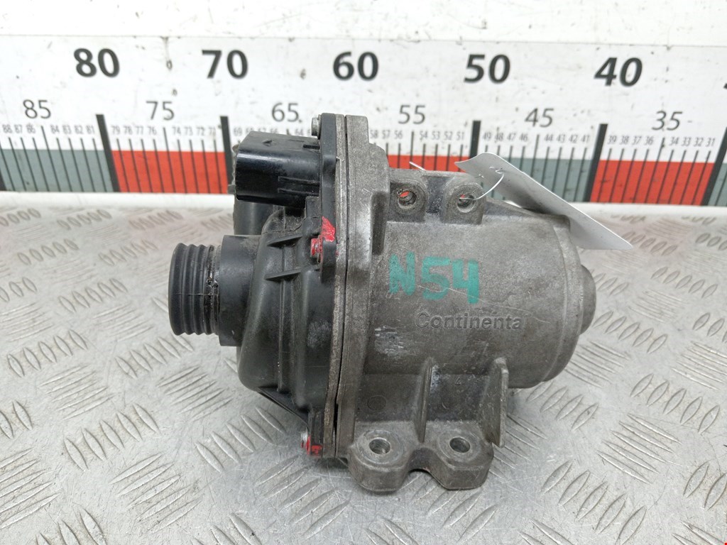 Насос водяной (помпа) BMW X5 E70 2007-2013