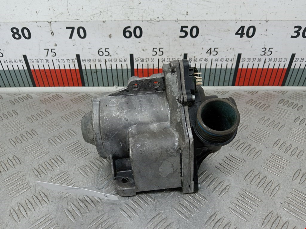 Насос водяной (помпа) BMW 5-Series (F07/F10/F11/F18) (2009-2017)