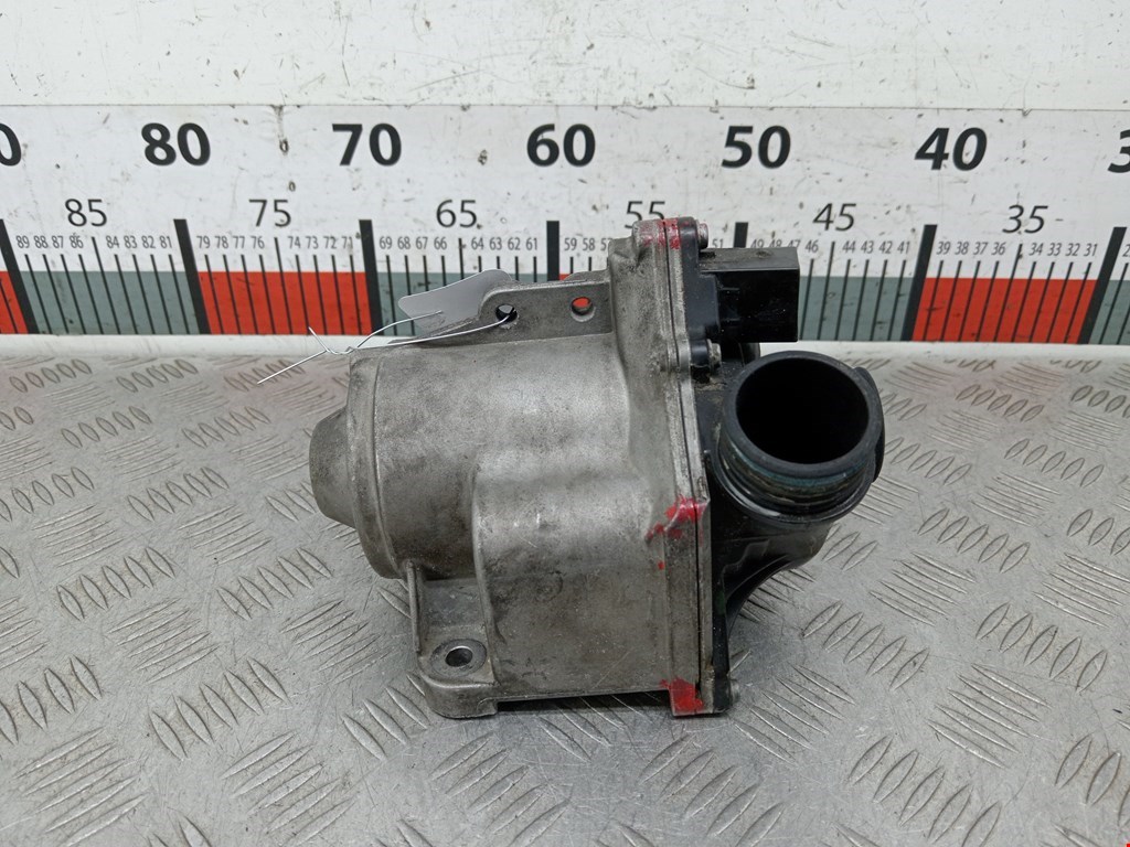 Насос водяной (помпа) BMW X5 E70 2007-2013